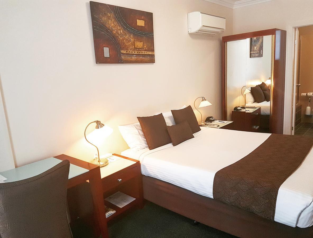 Mid City Motor Inn Singleton Εξωτερικό φωτογραφία