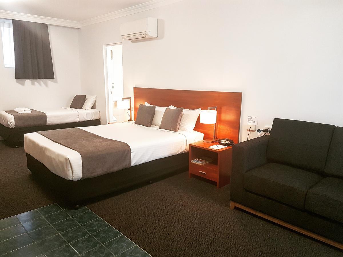 Mid City Motor Inn Singleton Εξωτερικό φωτογραφία
