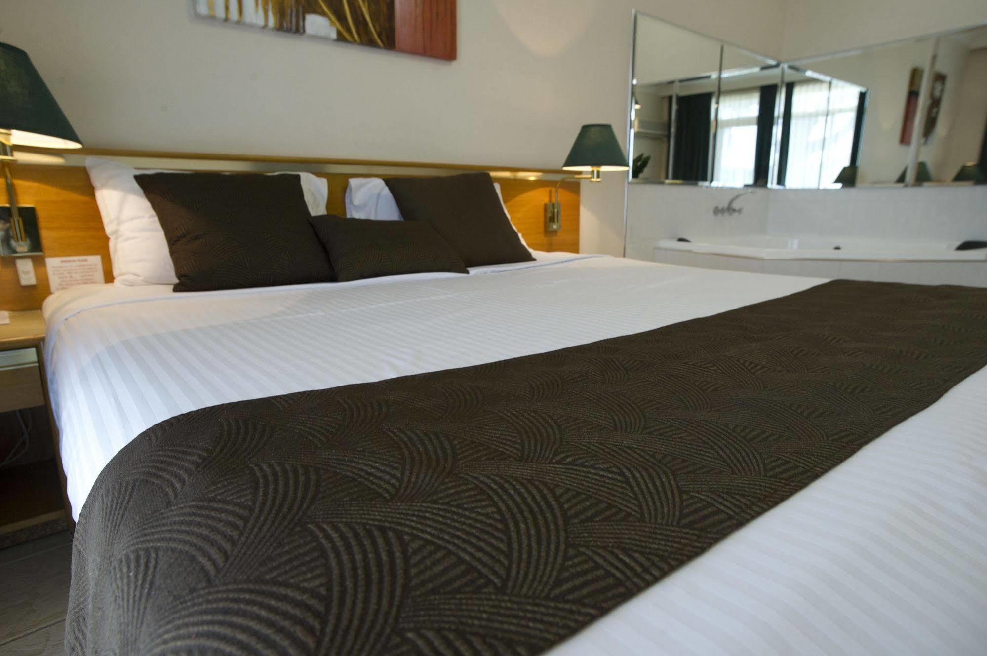 Mid City Motor Inn Singleton Εξωτερικό φωτογραφία
