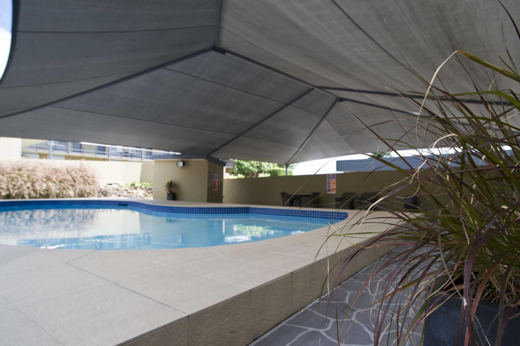 Mid City Motor Inn Singleton Εξωτερικό φωτογραφία