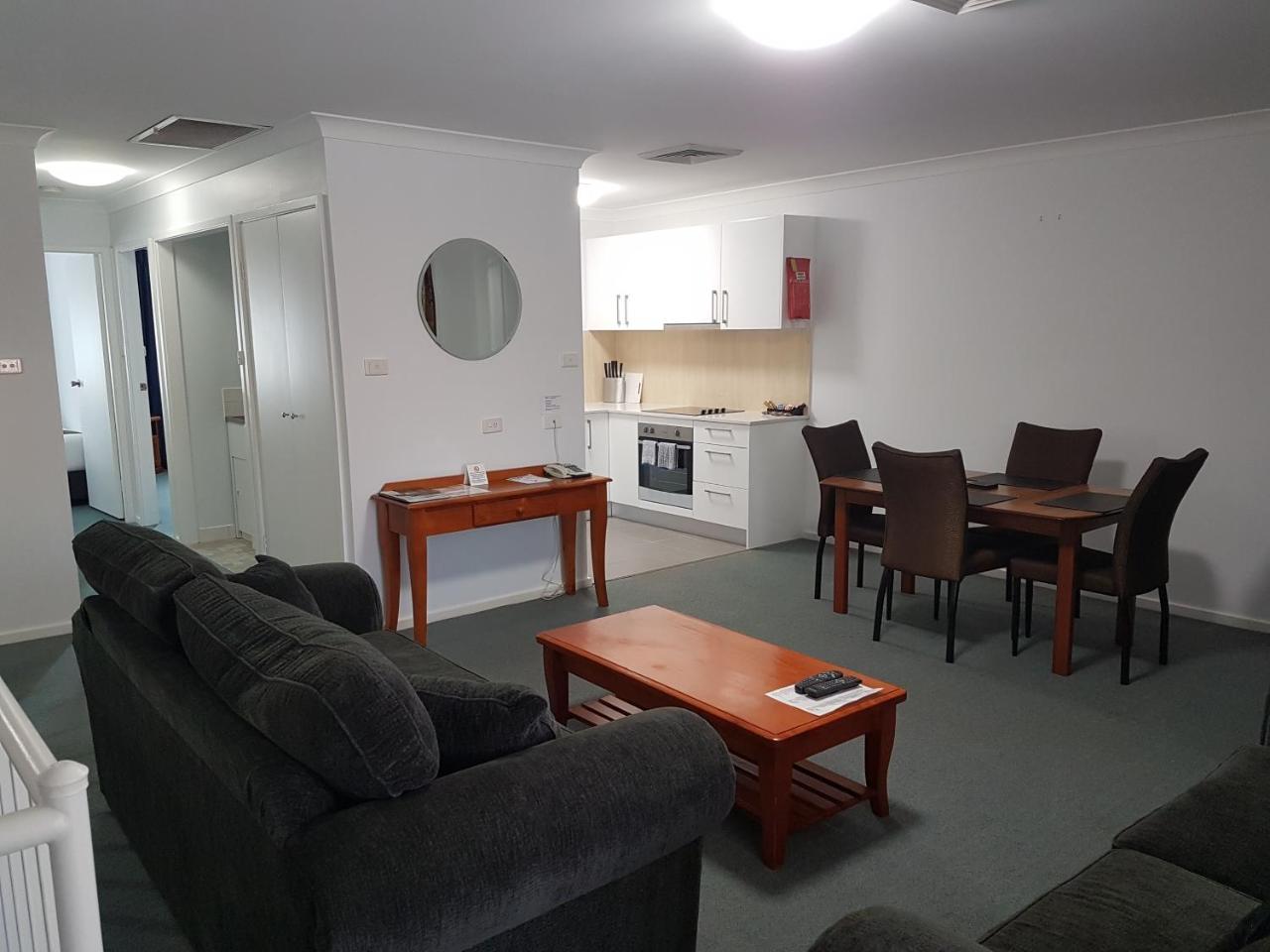 Mid City Motor Inn Singleton Εξωτερικό φωτογραφία