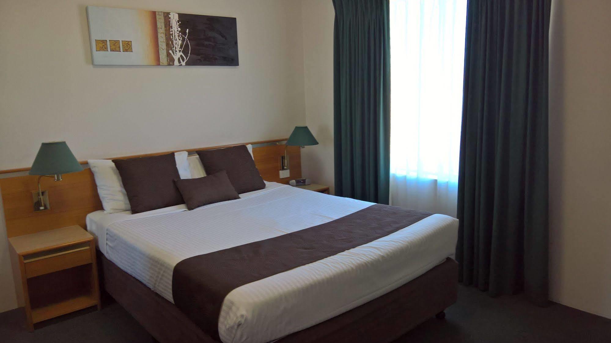 Mid City Motor Inn Singleton Εξωτερικό φωτογραφία